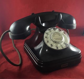 Antiguo teléfono baquelita Standard Elėctrica CTNE