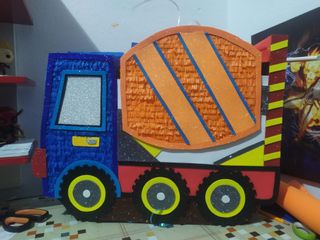 Piñata camión