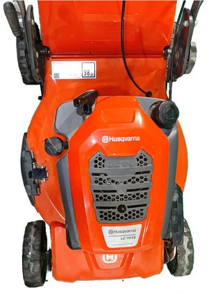 Cortacesped autopropulsado husqvarna LC 151S