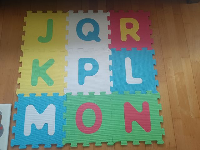 Alfombra puzzle bebé