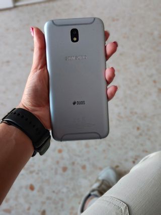 Samsung Galaxy J7 (2017)