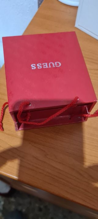 Reloj Guess Mujer Dorado