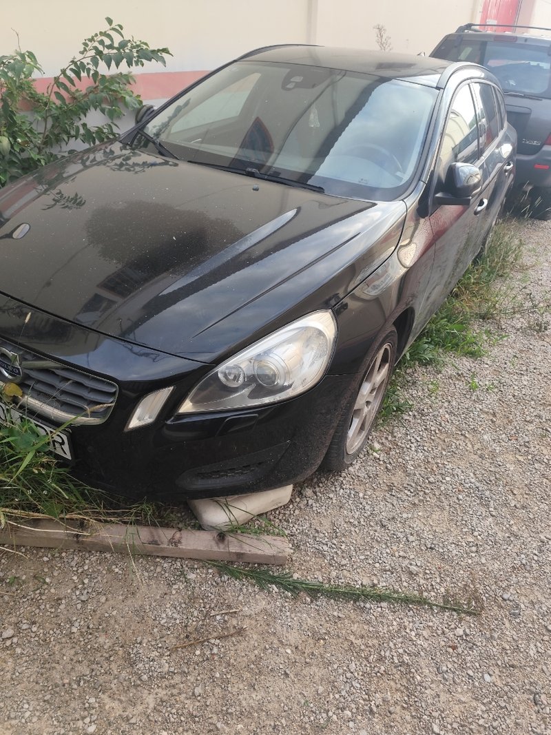 Volvo V60 2014 - foto 1