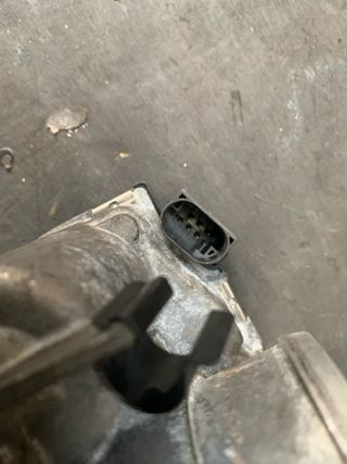 Cuerpo mariposa ford transit