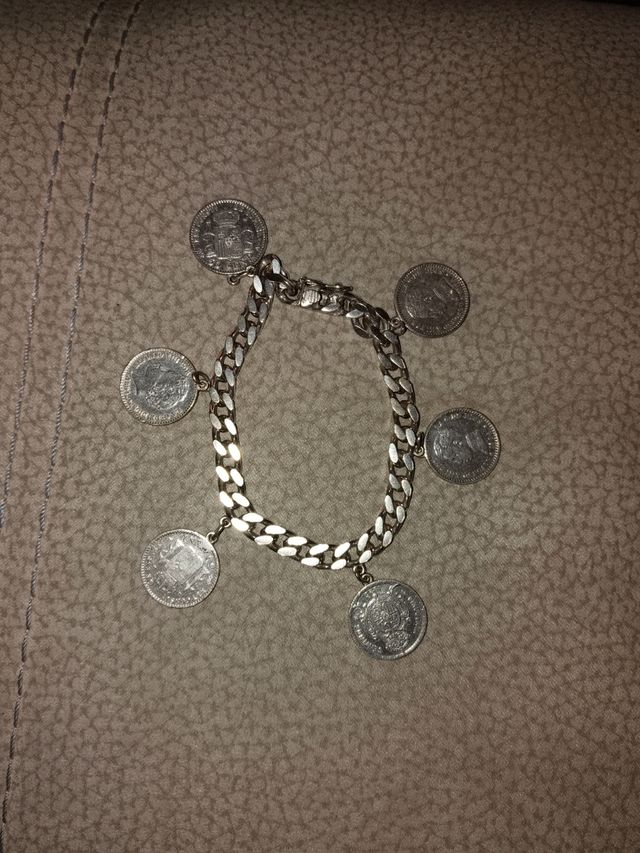 Pulsera de plata con 6 monedas
