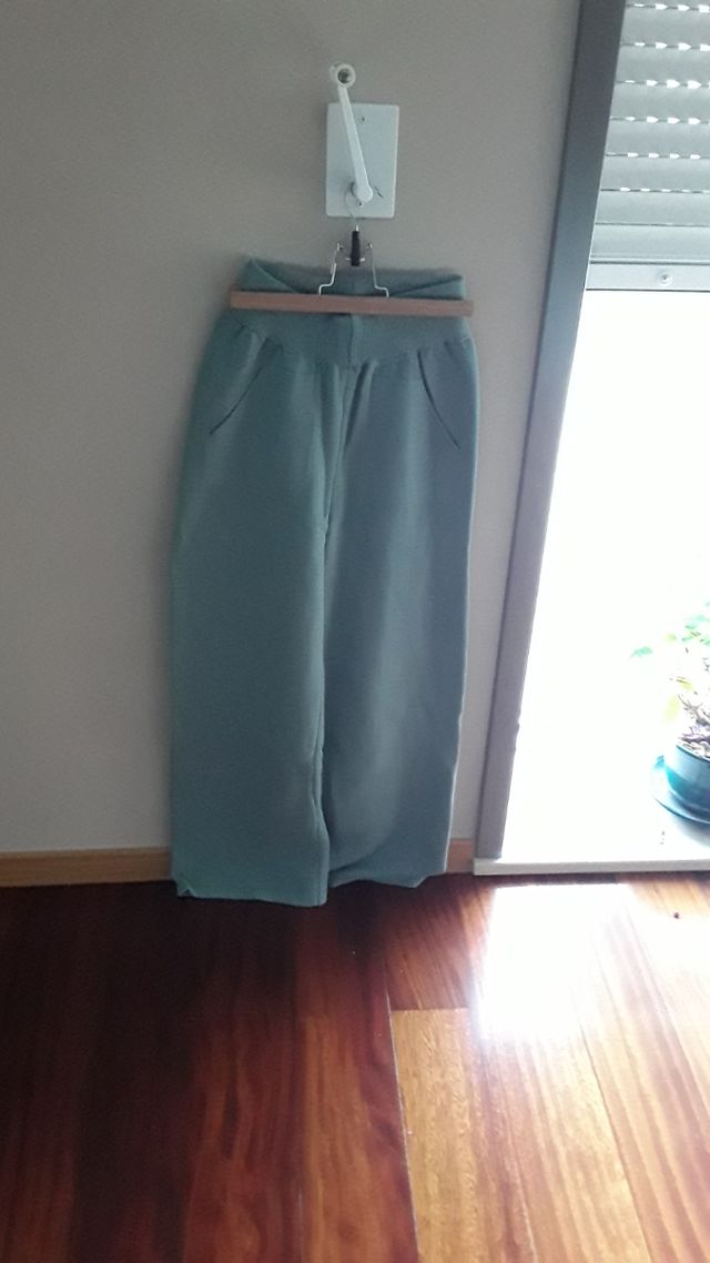 CONJUNTO JERSEY Y PANTALON