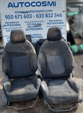 JUEGO DE ASIENTOS Y PANELES PEUGEOT 208 2012