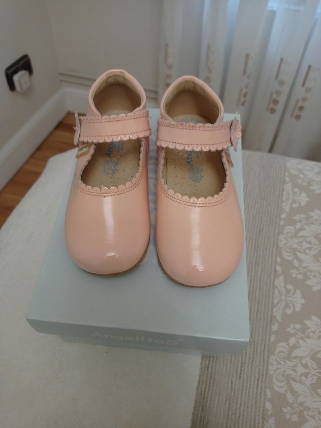 Zapato charol rosa 23