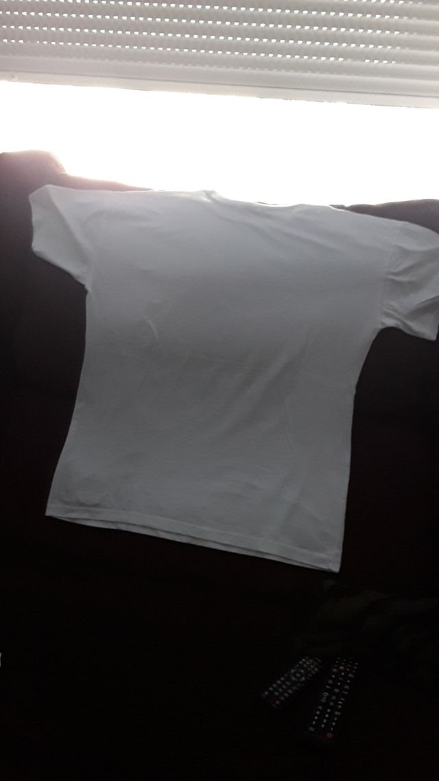 CAMISETA BLANCA ESTAMPADA