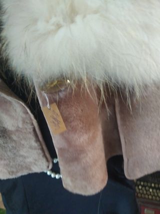 Bolero piel vuelta color rosa palo fiesta