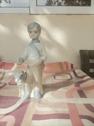 Figura de porcelana Tengra