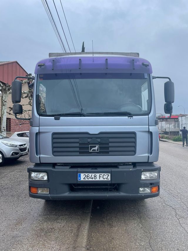 MAN TGL 12.210 CAMION
