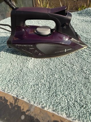 Plancha a vapor Rowenta focus 2400w