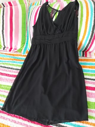 Vestido corto NAF NAF