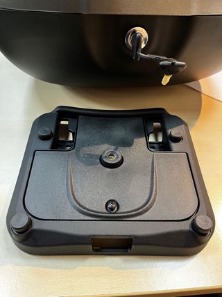 Baul 37L PIAGGIO GRIS 785A XEE