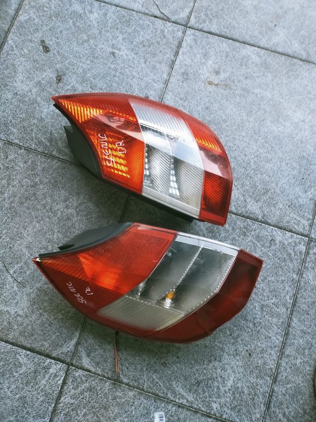 Pilotos traseros Renault Scenic