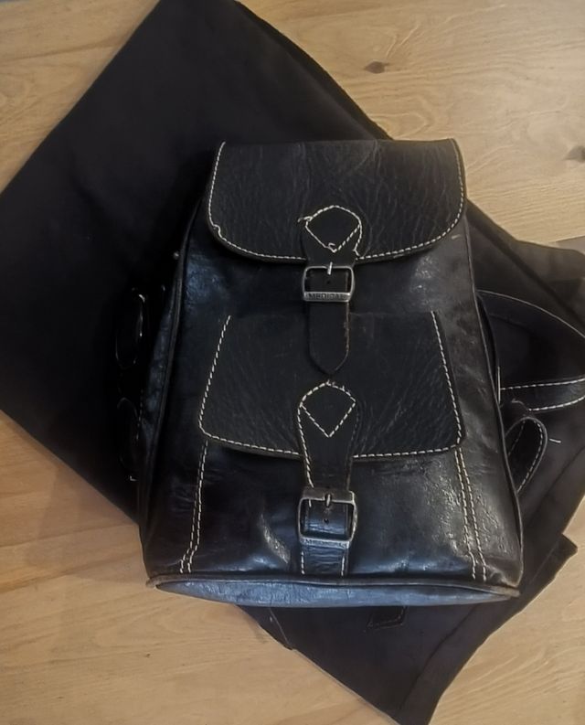 R E B A J A D A   MOCHILA