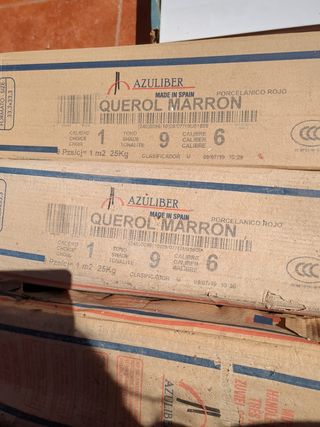 Caja Porcelánico Querol Marrón