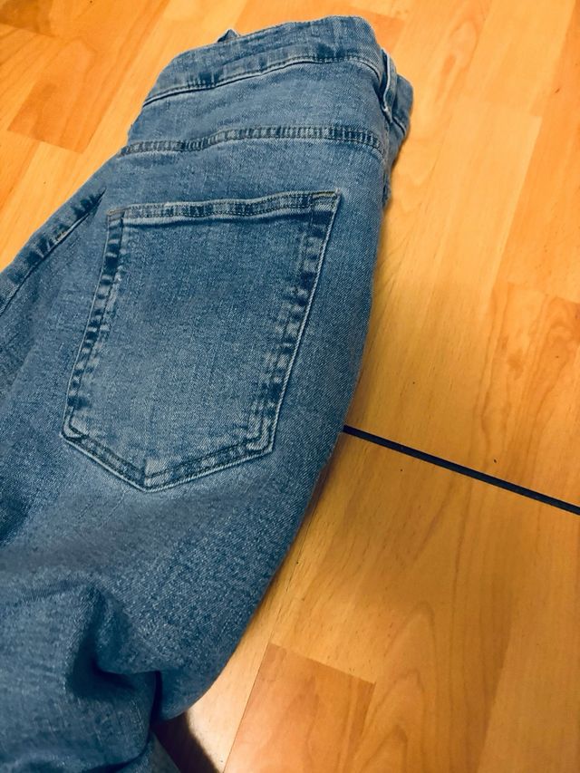 Bershka skinny jeans talla 44 hombre 