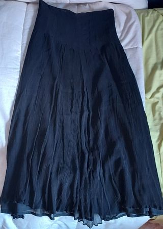 Falda larga de seda