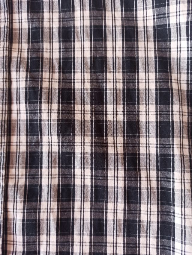 Camisa Cuadro Blanca y Negra Pull&Bear