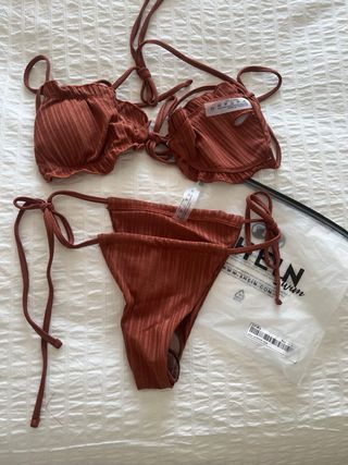 Bañador nuevo color marron