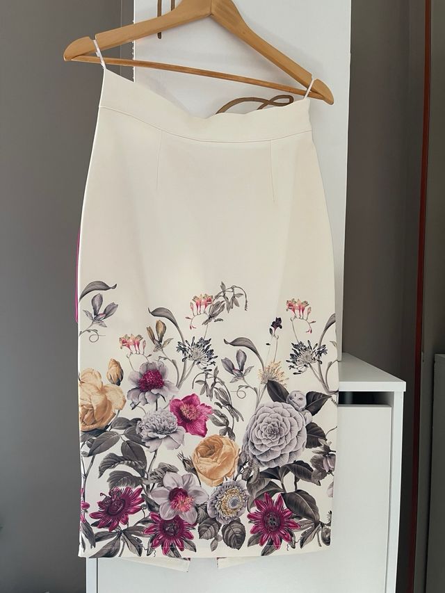 Conjunto Elegante de Falda