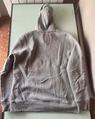 sudadera gris hollister