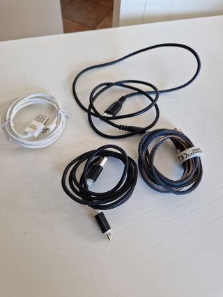 Set 4 cavetti per iphone