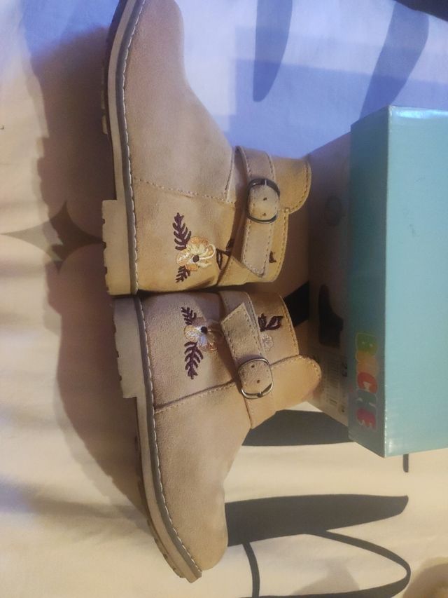 Botas marrones hebilla