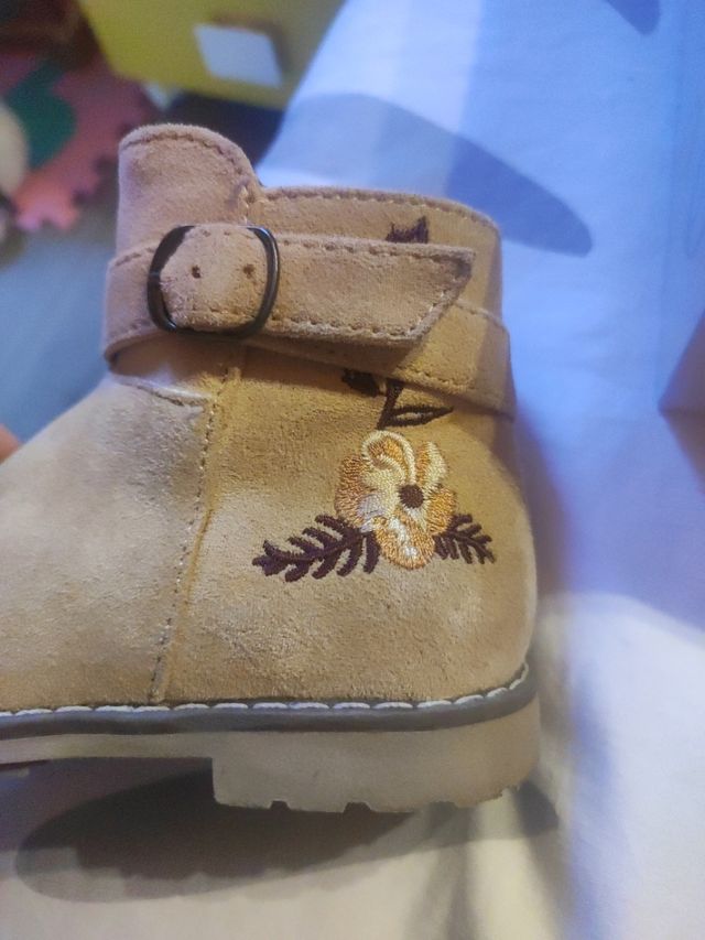 Botas marrones hebilla