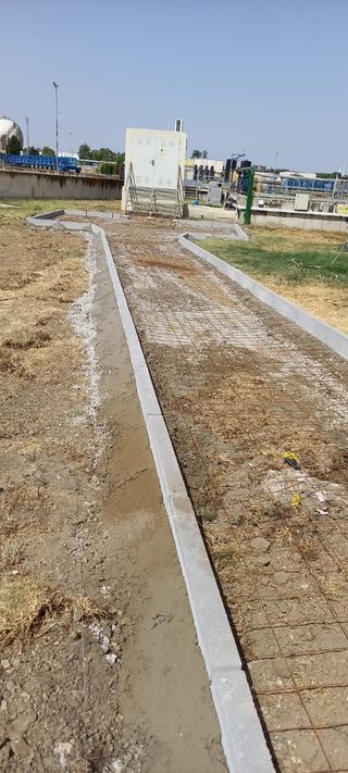 SOLERAS DE HORMIGÓN IMPRESO Y PULIDO