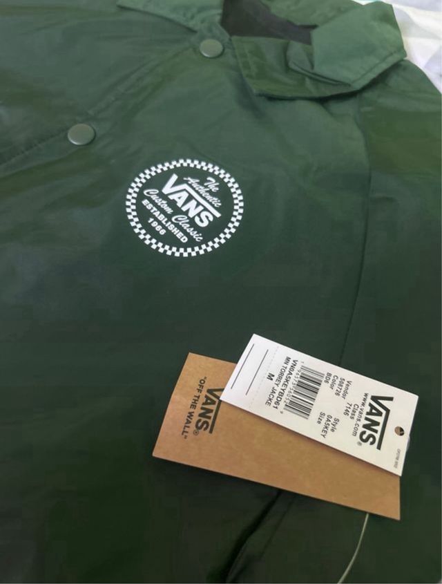 CHAQUETA VANS A ESTRENAR TALLA M