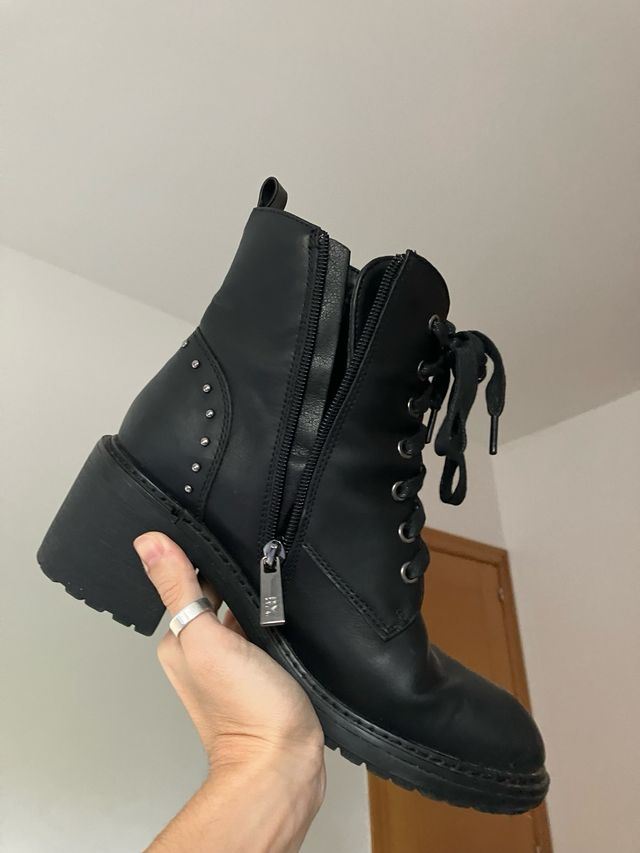 Botines negros Xti
