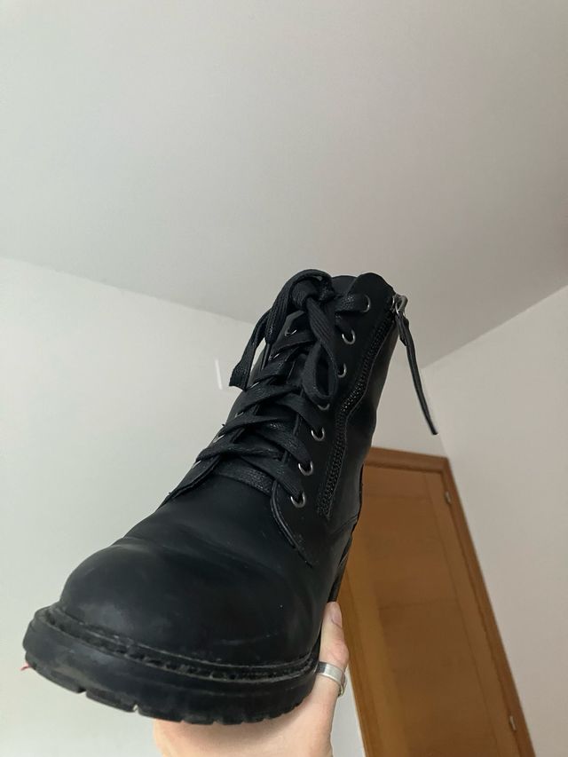 Botines negros Xti