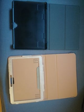 Due tablet 10 pollici con due cover