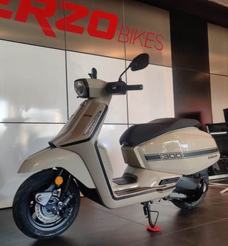 LAMBRETTA X 300