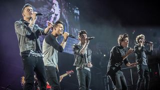 DVD•1D- One Direction: This is US • 2013