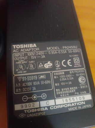 Cargador Toshiba 