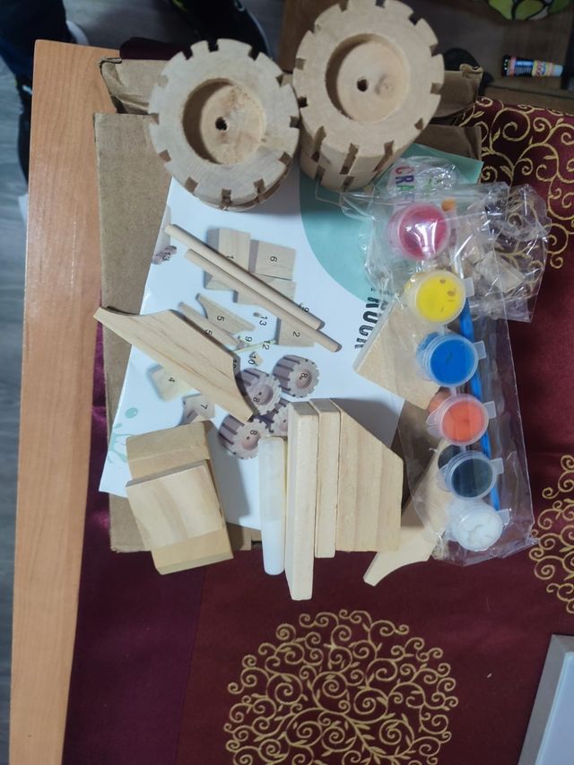 maqueta Monta y Decora tu Monters truck