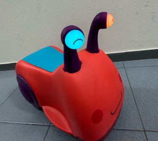 Correpasillos "caracol" con luces y sonido