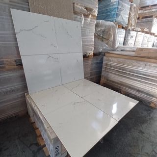 Gran lote de azulejo mármol brillo mármol 120m2 