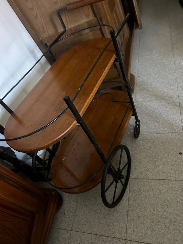 carrello in legno porta bottiglie