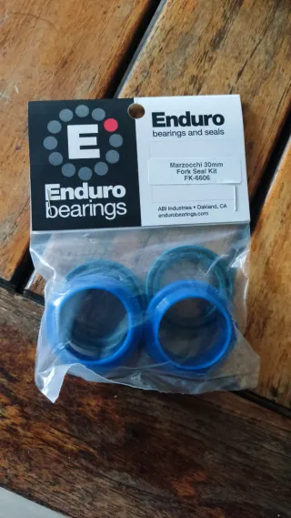 Se vende MTB clásica KONA sextoo 26"