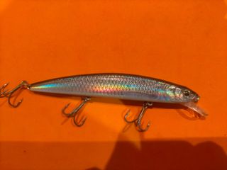 5 Señuelos artificiales pesca mar depredadores.
