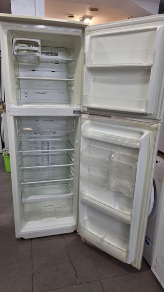 Nevera 2 Puertas "WESTINGHOUSE Nofrost❄️