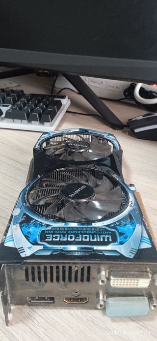 Tarjeta Gráfica  Gigabyte GV-R685D5-1GD