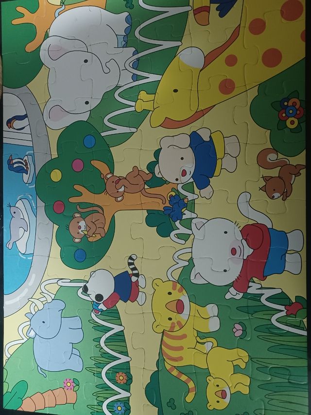 Dos puzzles infantiles