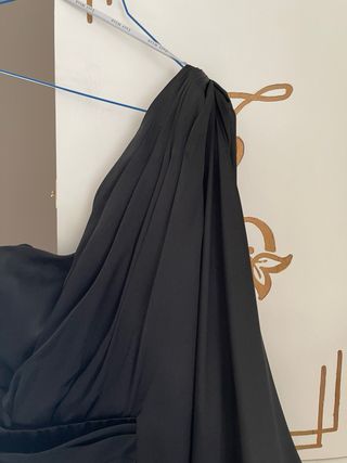 Vestido corto negro fiesta