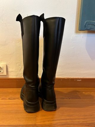 Botas stradivarius 